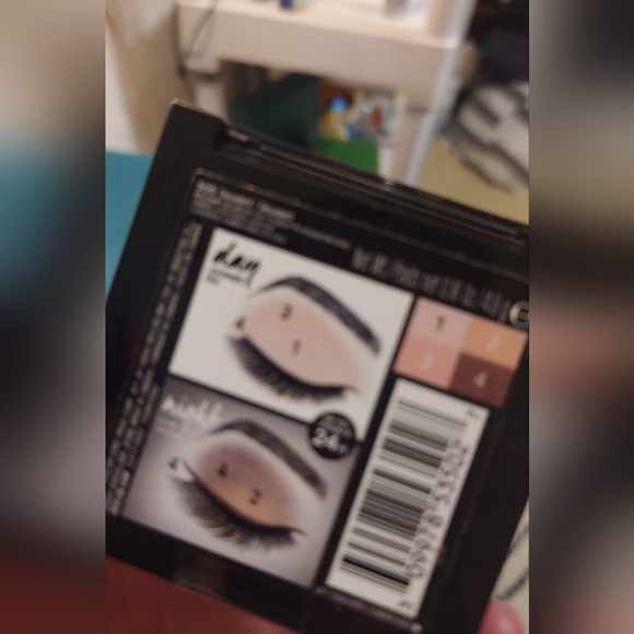 Eyeshadow and Liner Makeup Bundle ALL NWT Revlon Quad liner NYX liner - Picture 7 of 8